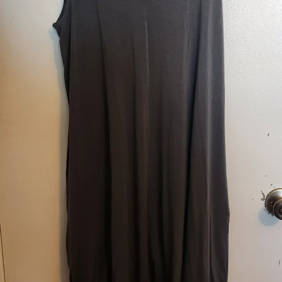Time and Tru Dark Gray Dress - Picture 4 of 4